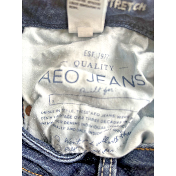 American Eagle Straight Super Stretch Size 8 Whiskered Blue Jeans Women's - Picture 2 of 5